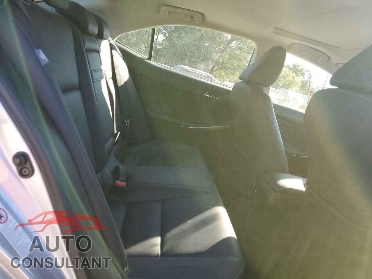 LEXUS IS 2016 - JTHCM1D23G5005708