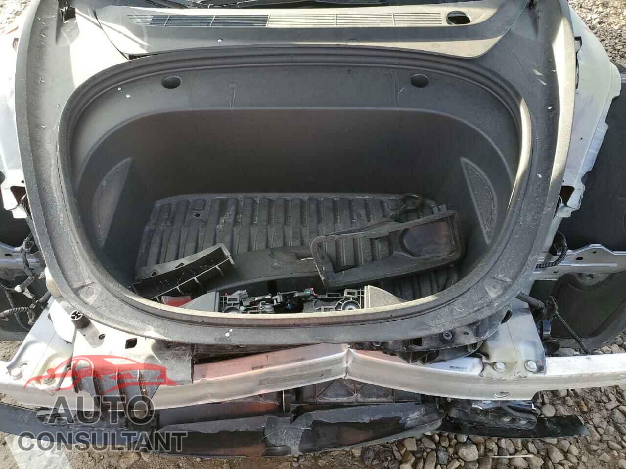 TESLA MODEL 3 2023 - 5YJ3E1EB9PF636880