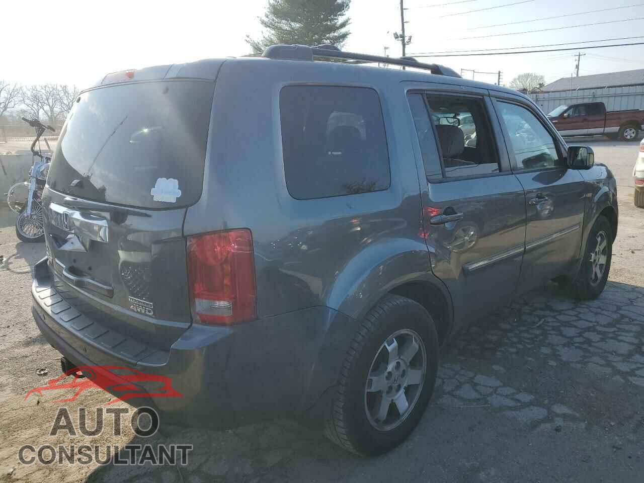 HONDA PILOT 2011 - 5FNYF4H98BB024384