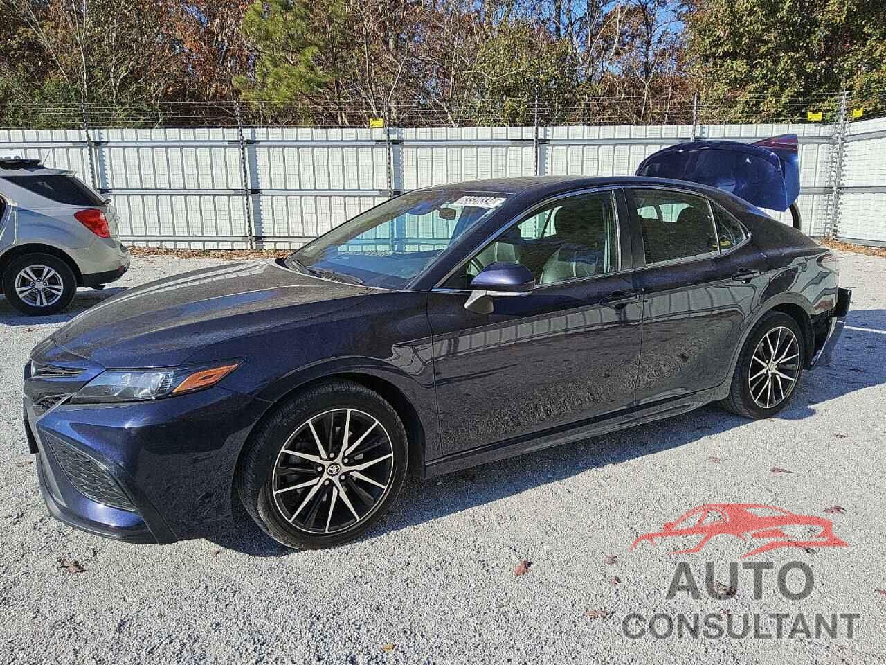 TOYOTA CAMRY 2022 - 4T1G11AK8NU693719