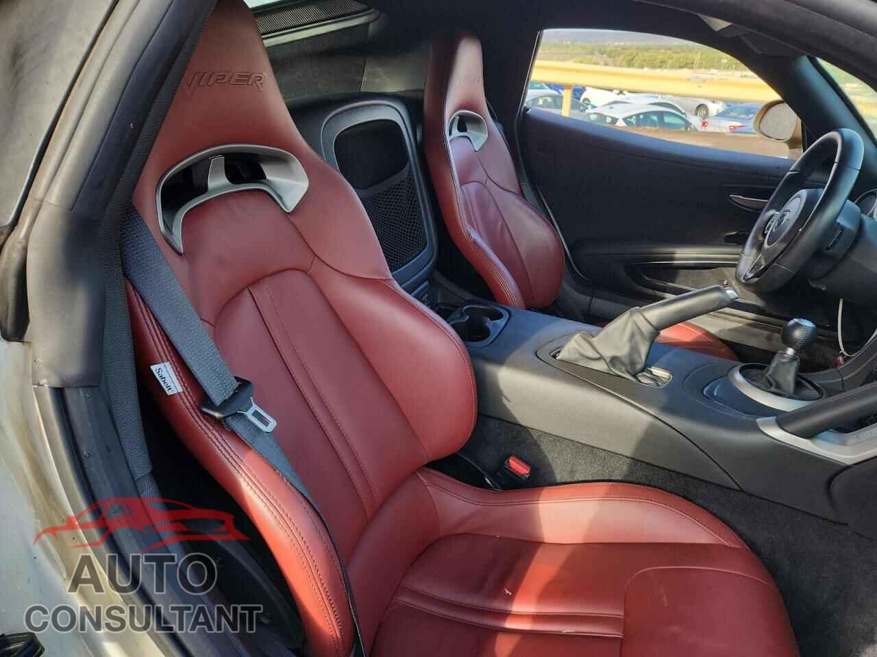 DODGE VIPER 2016 - 1C3BDEDZ0GV100345