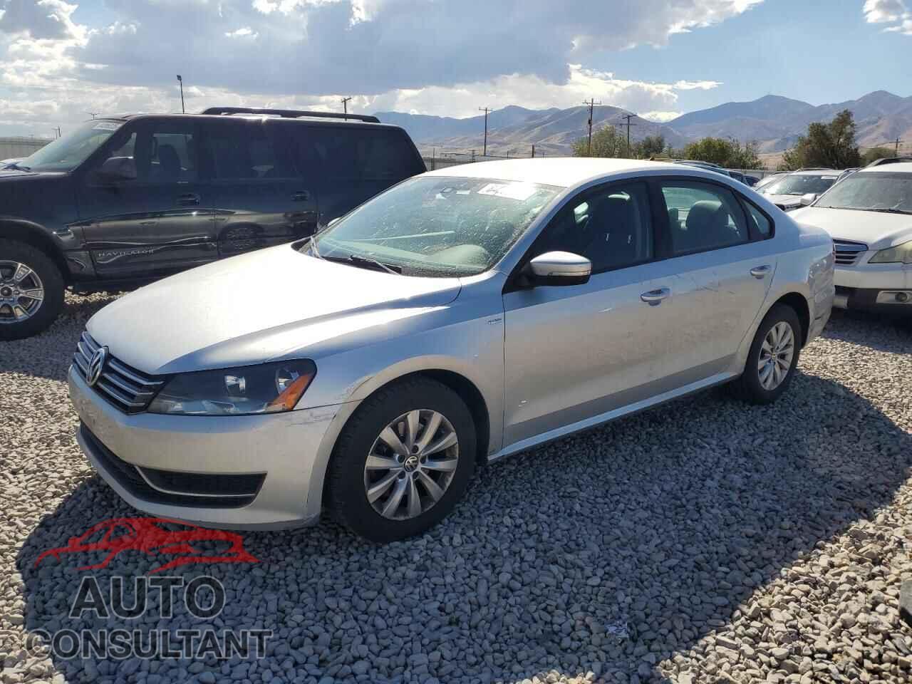 VOLKSWAGEN PASSAT 2015 - 1VWAT7A33FC060307