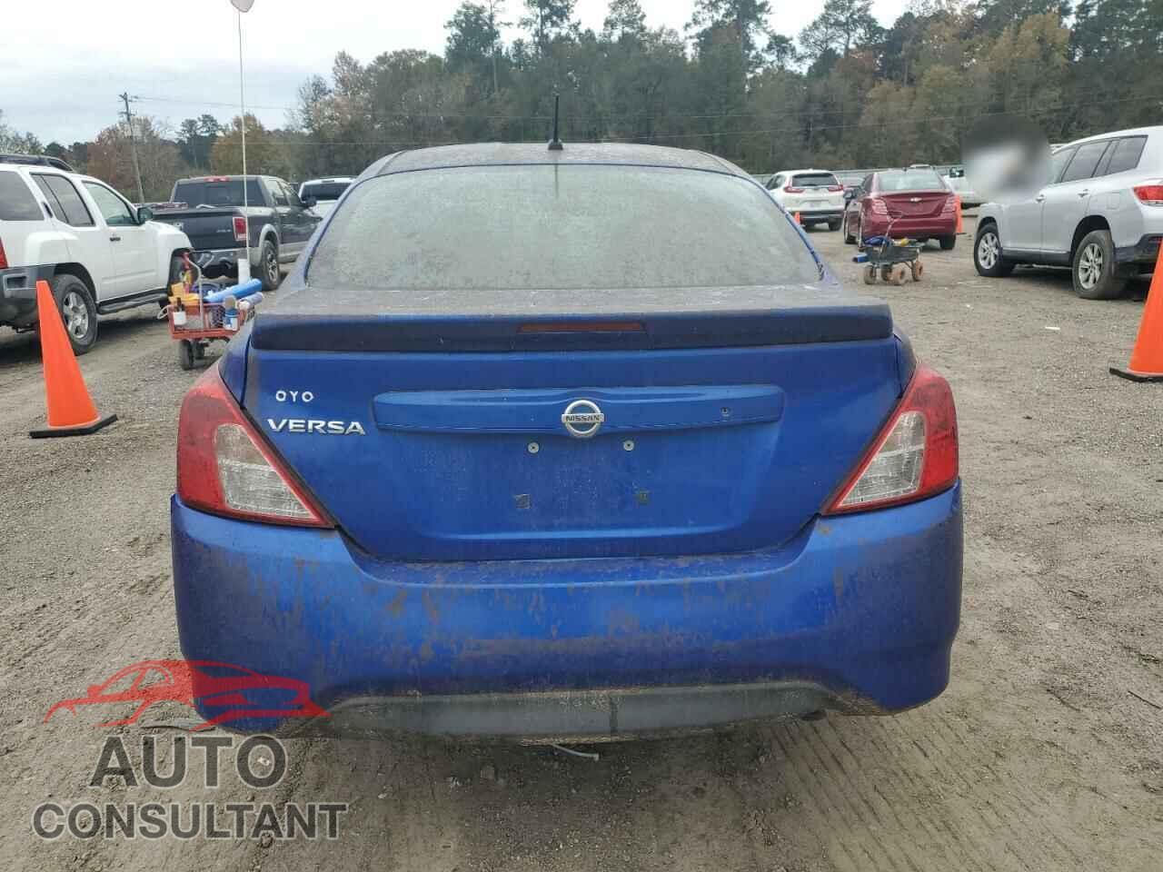 NISSAN VERSA 2017 - 3N1CN7APXHL805606