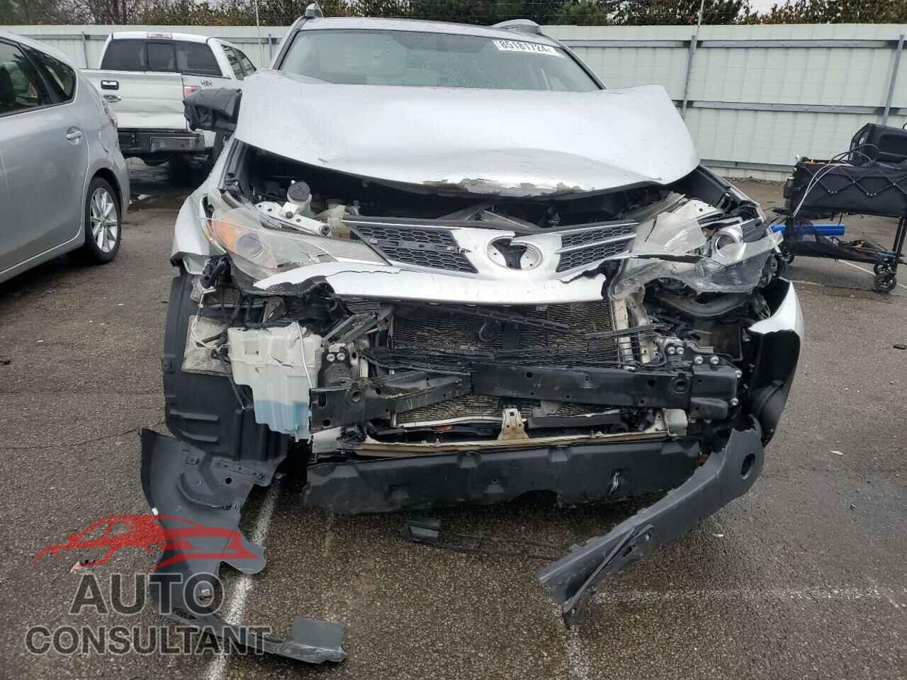 TOYOTA RAV4 2015 - 2T3BFREV5FW276128