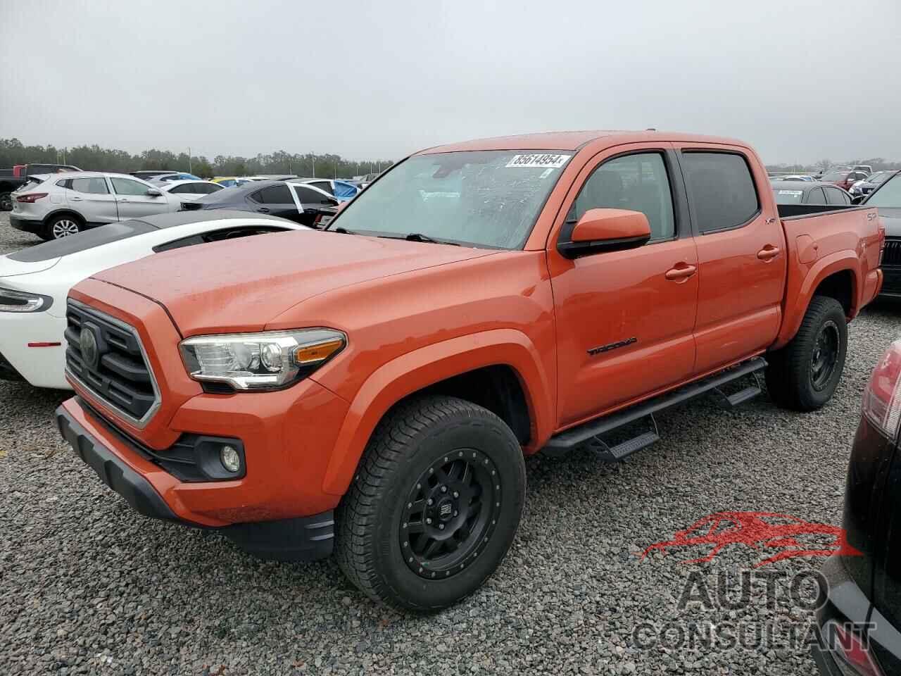 TOYOTA TACOMA 2018 - 5TFAZ5CN3JX068624
