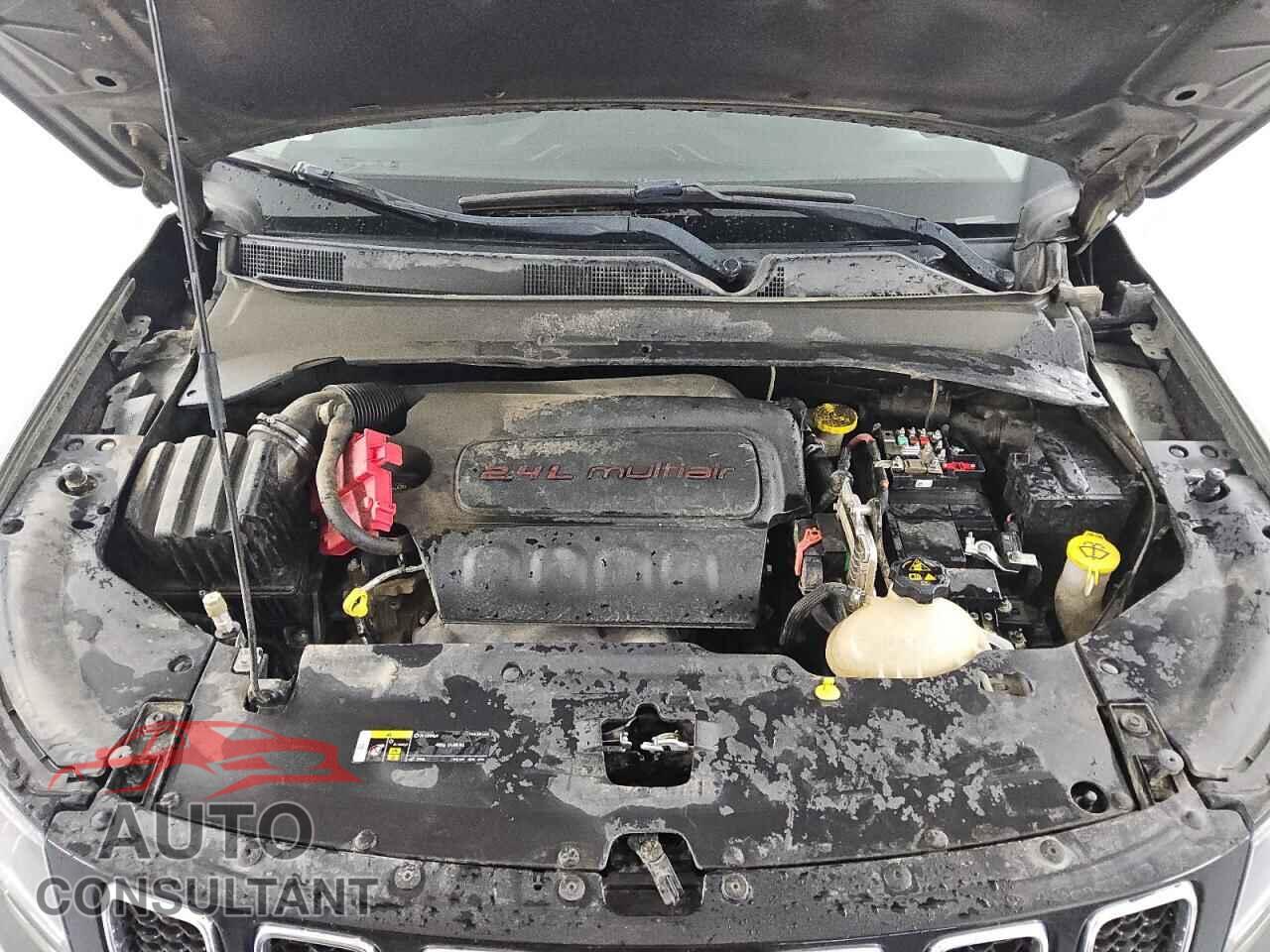 JEEP COMPASS 2021 - 3C4NJDCB6MT506576