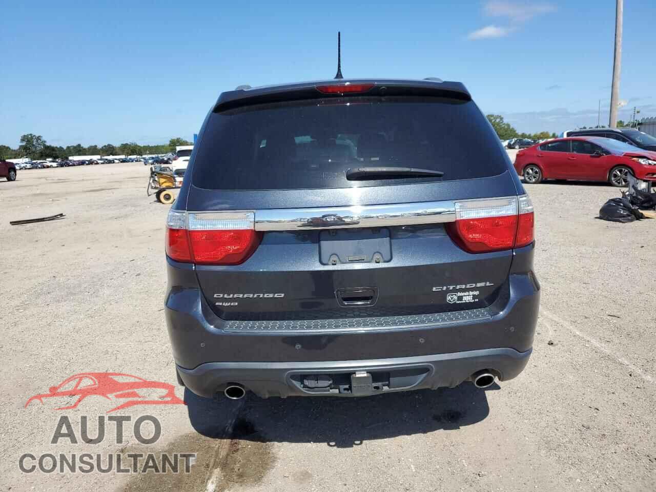 DODGE DURANGO 2013 - 1C4SDJET2DC505175