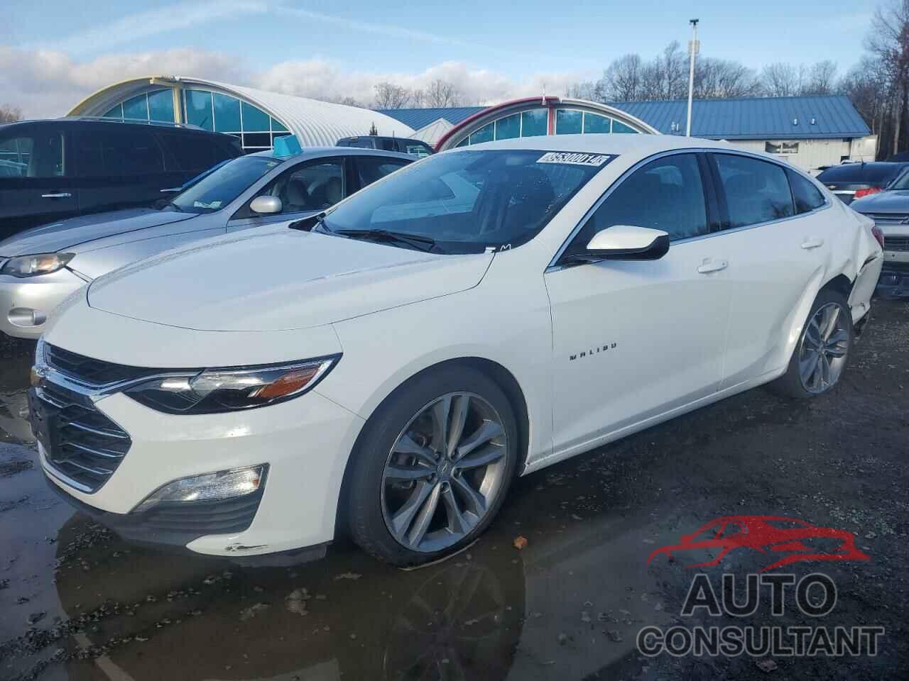 CHEVROLET MALIBU 2022 - 1G1ZD5ST8NF132288