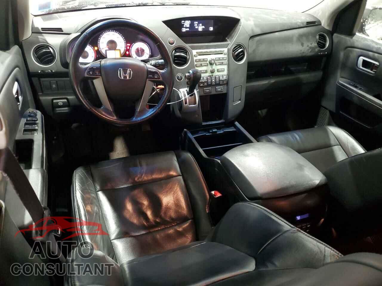 HONDA PILOT 2011 - 5FNYF4H52BB036205