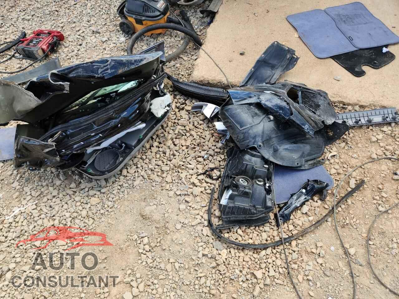 HONDA PILOT 2013 - 5FNYF3H96DB040578
