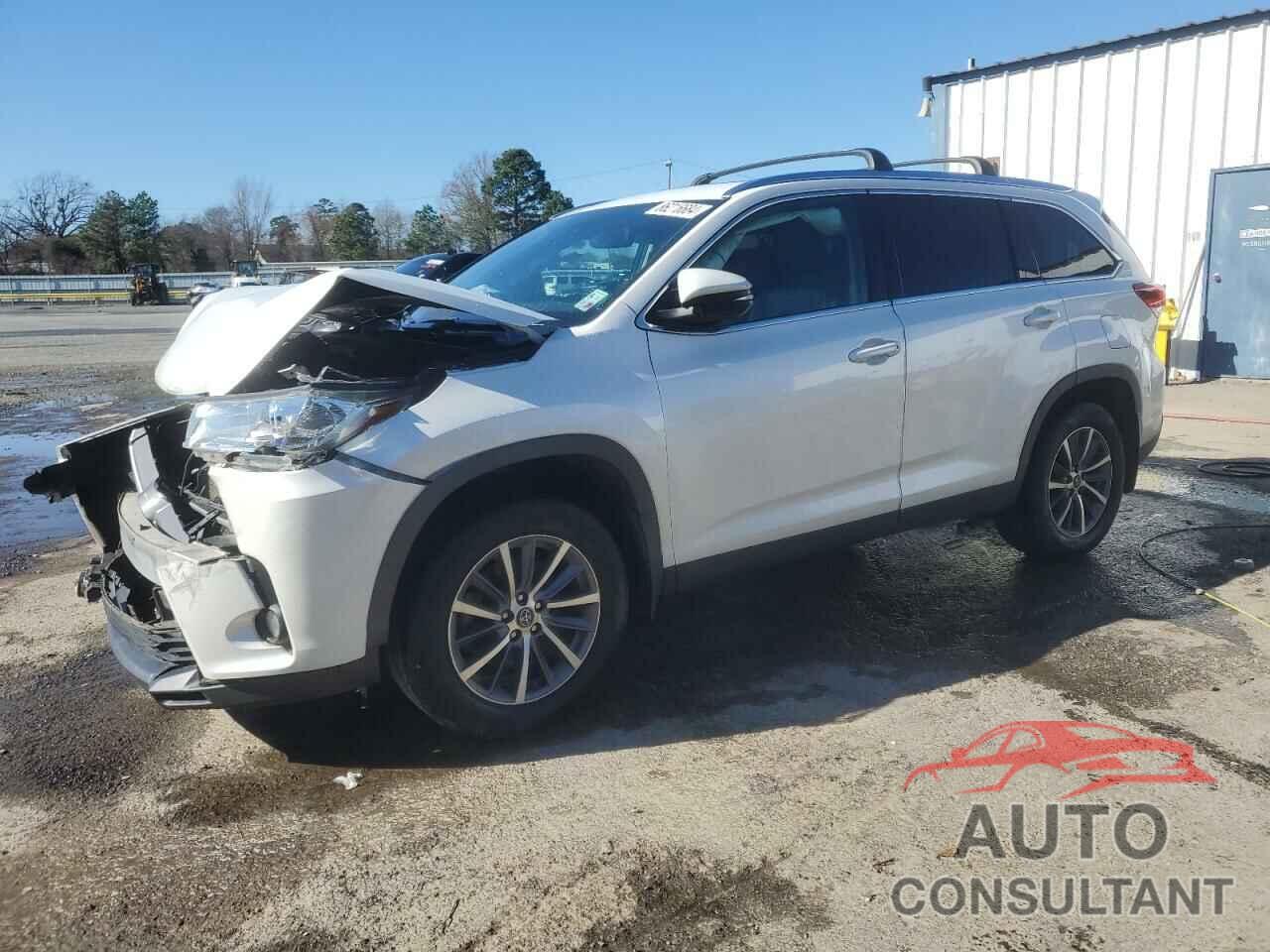 TOYOTA HIGHLANDER 2019 - 5TDKZRFH1KS559167