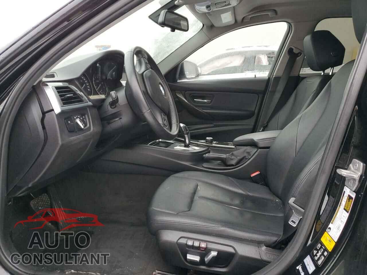BMW 3 SERIES 2016 - WBA8E5G55GNU20558