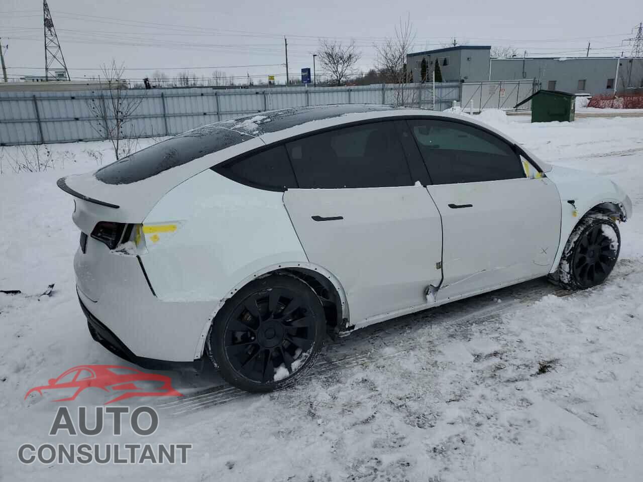 TESLA MODEL Y 2023 - LRWYGDEE3PC106989