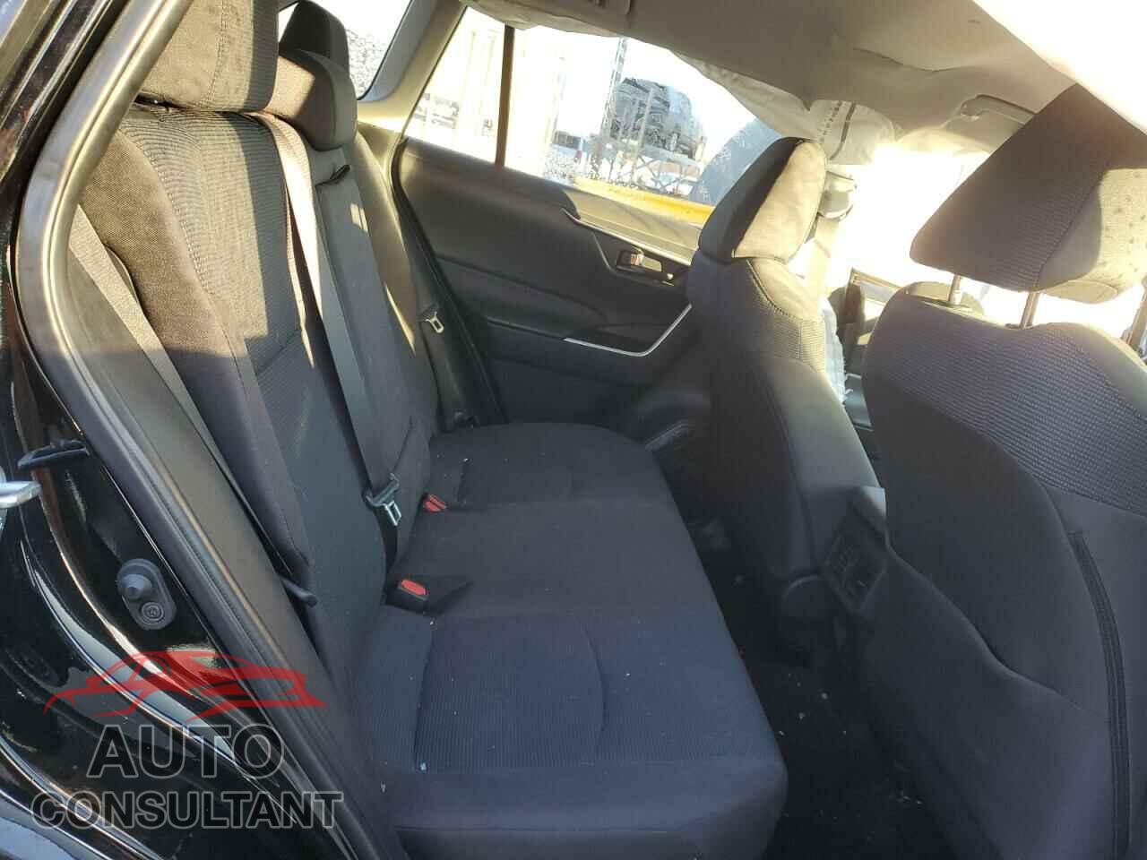 TOYOTA RAV4 2023 - 2T3F1RFV1PC363557