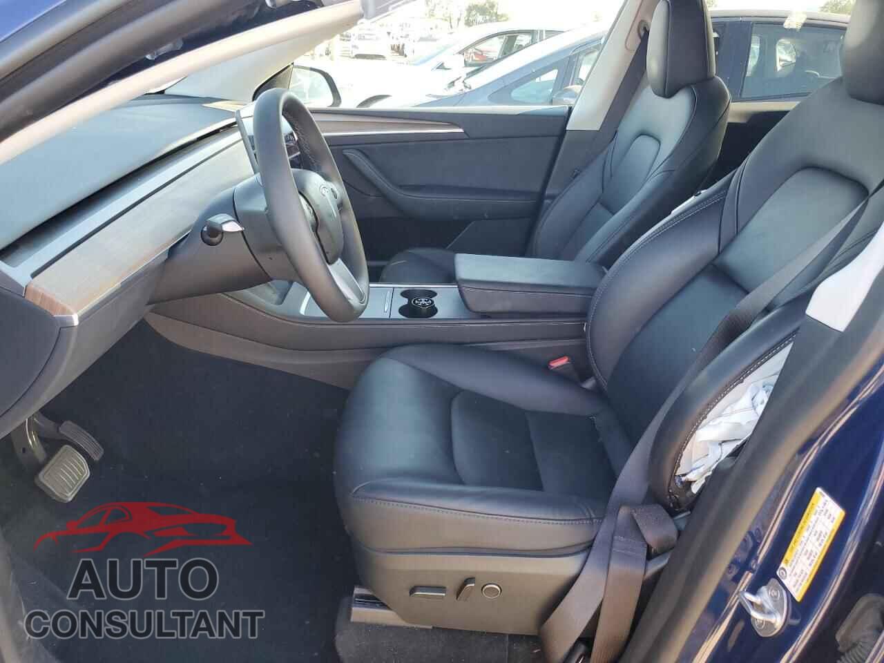 TESLA MODEL Y 2024 - 7SAYGDED5RF053232