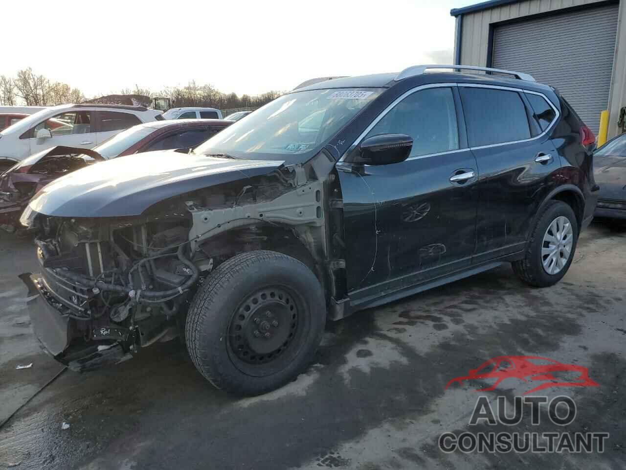 NISSAN ROGUE 2017 - KNMAT2MV3HP513002