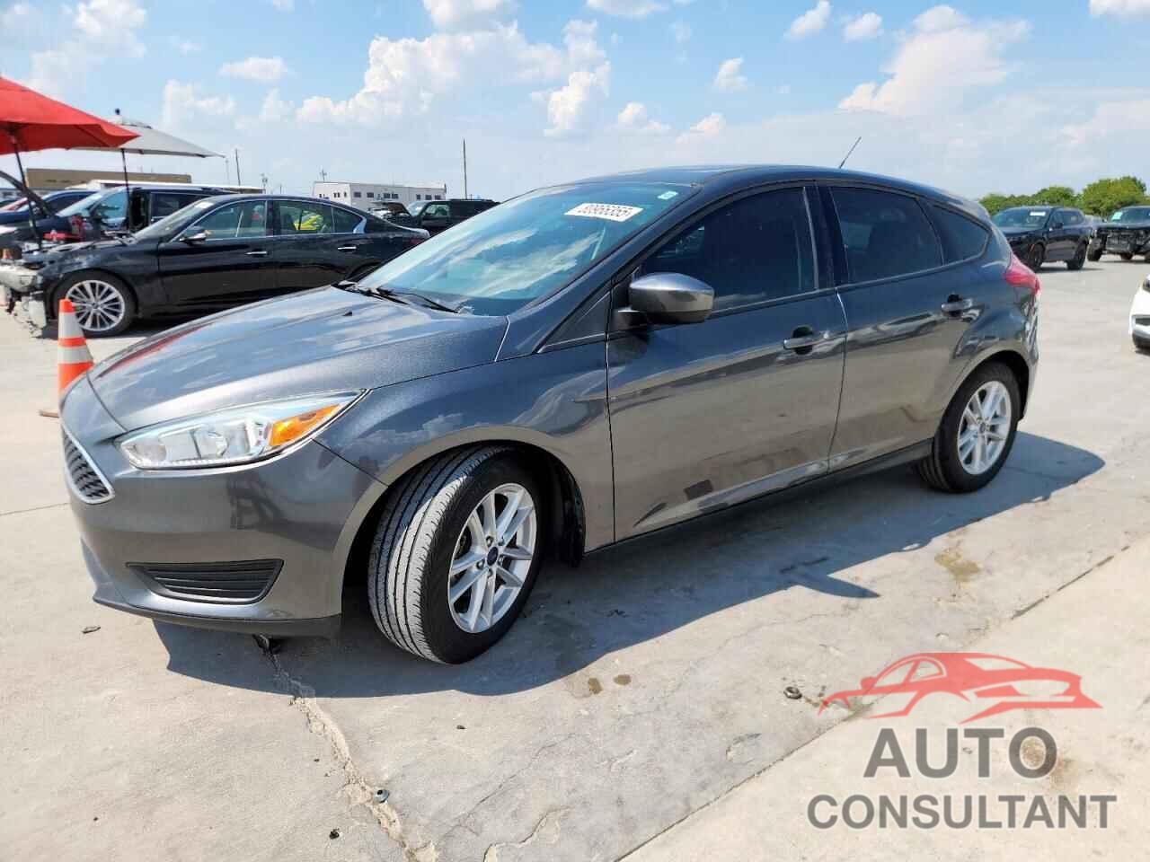 FORD FOCUS 2018 - 1FADP3K20JL330630