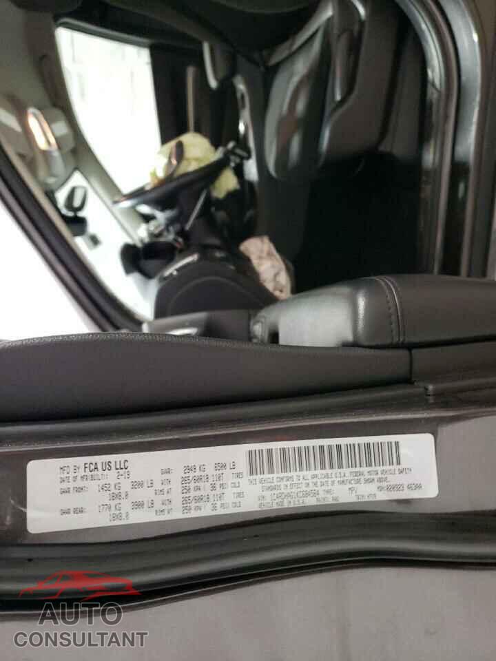 DODGE DURANGO 2019 - 1C4RDHAG1KC684564