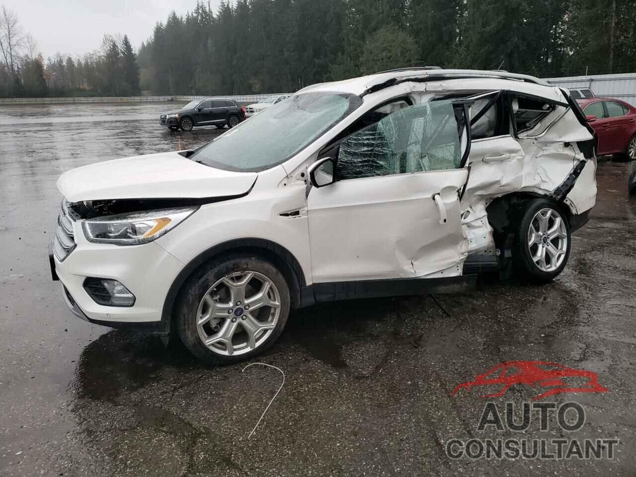 FORD ESCAPE 2018 - 1FMCU9J93JUA42803