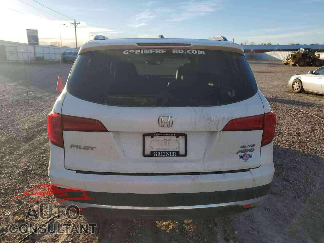 HONDA PILOT 2017 - 5FNYF6H05HB098917