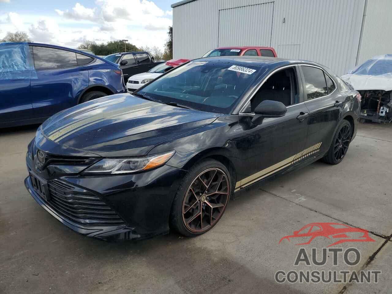 TOYOTA CAMRY 2018 - JTNB11HK0J3014025