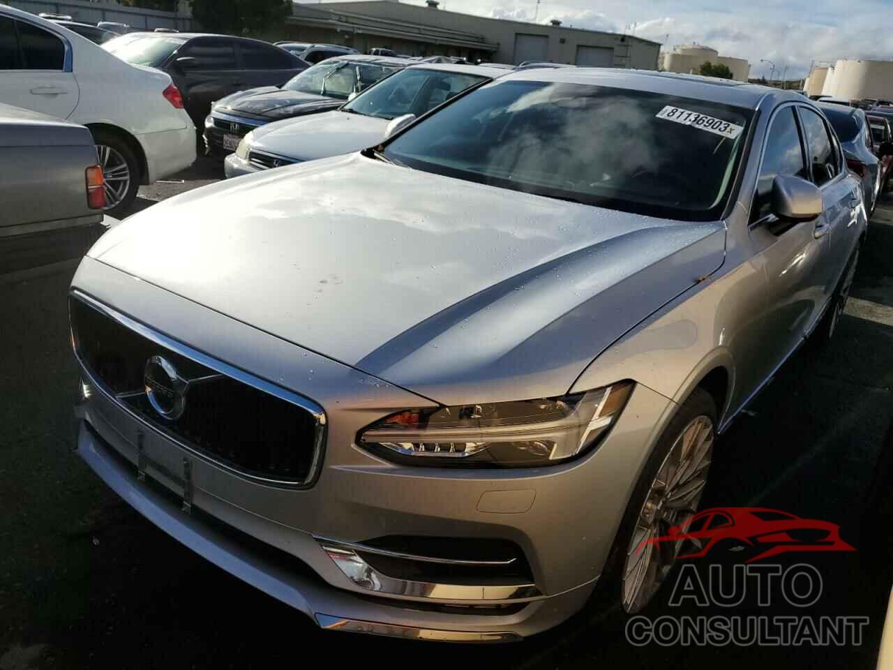 VOLVO S90 2018 - LVY982AK8JP016234