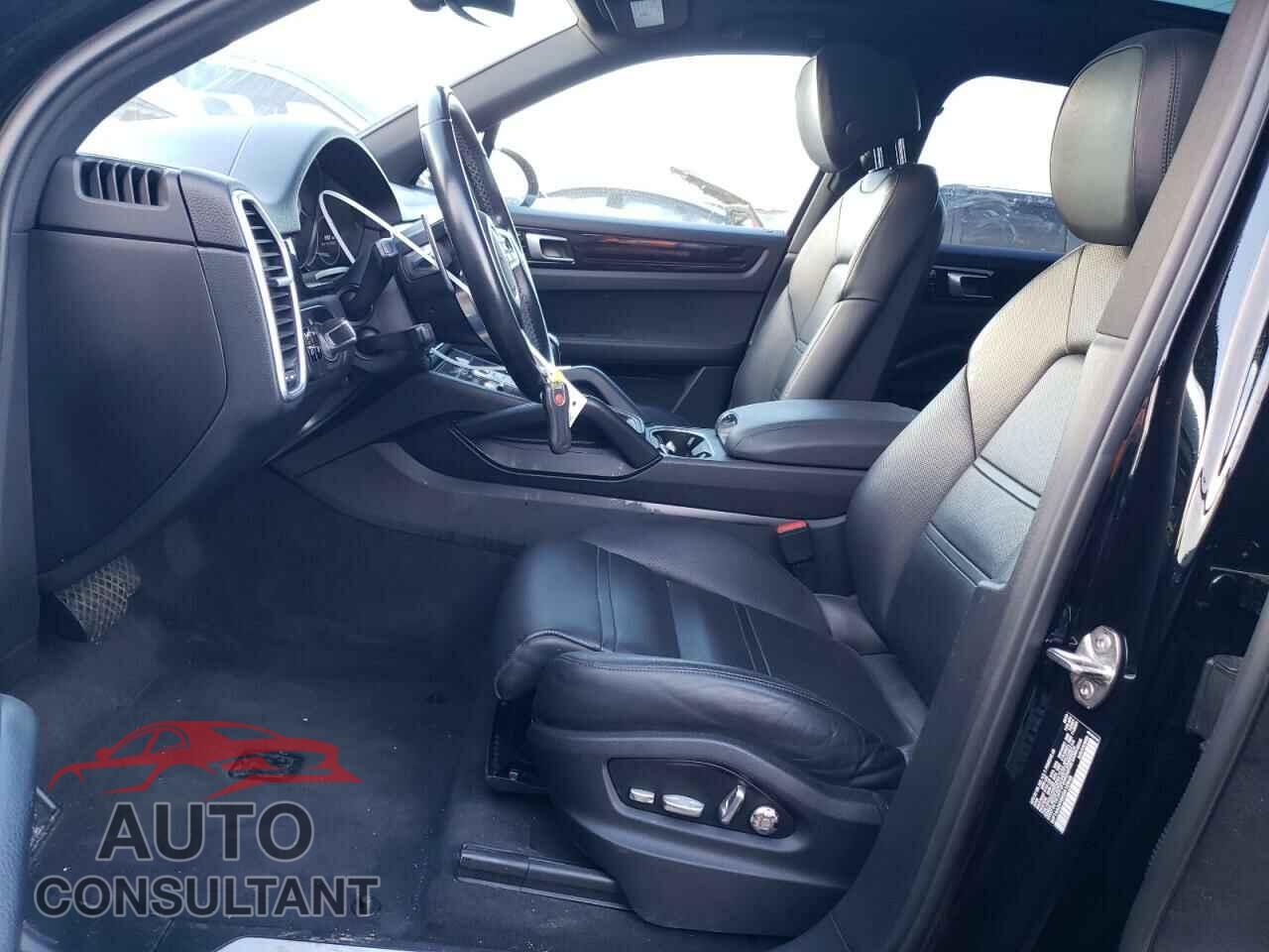 PORSCHE CAYENNE 2019 - WP1AA2AY8KDA12845