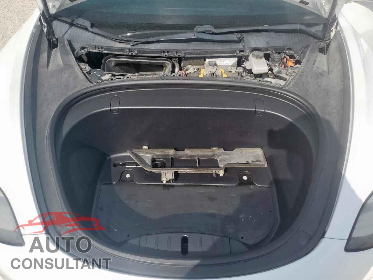 TESLA MODEL 3 2018 - 5YJ3E1EA3JF019778