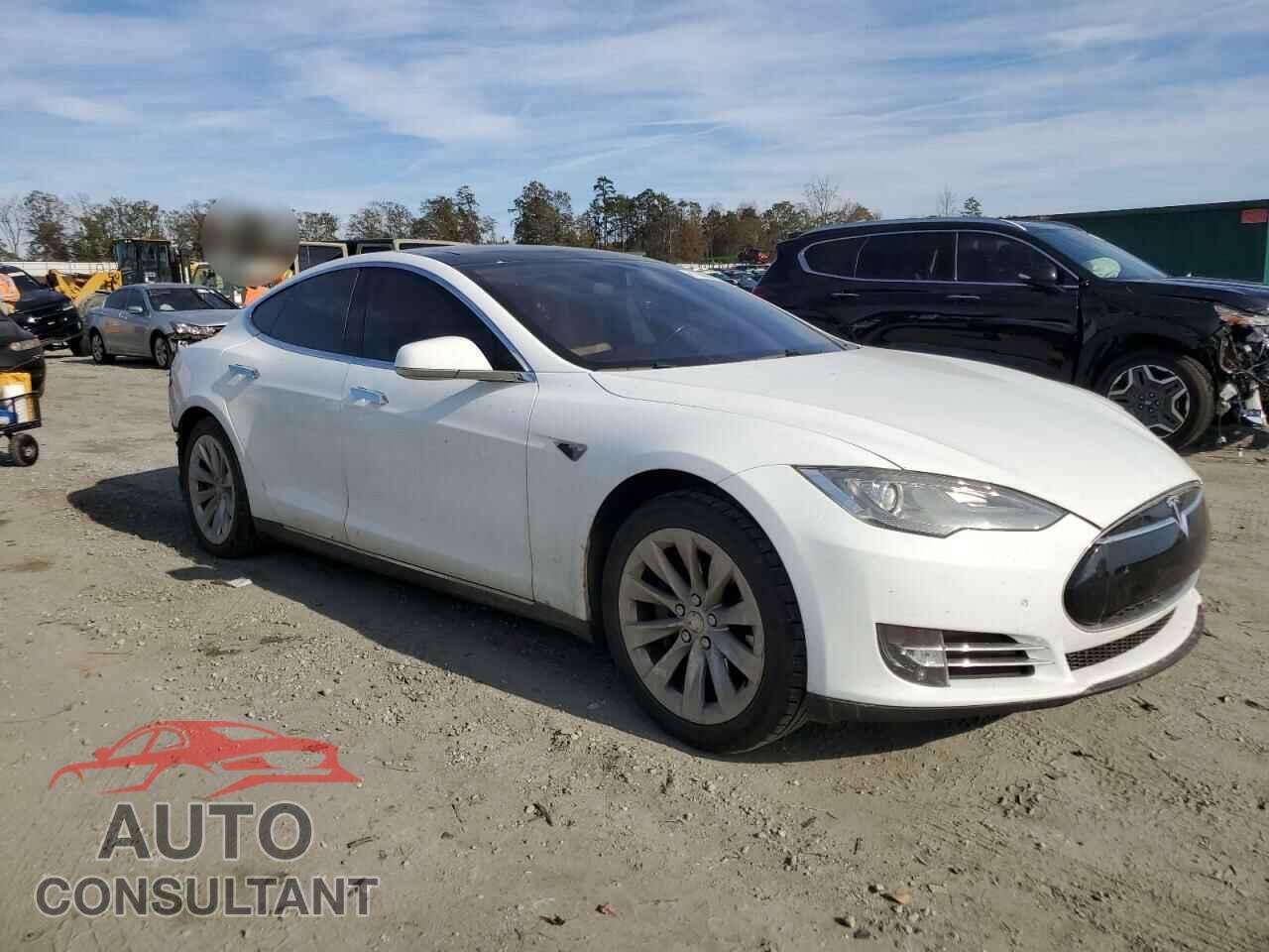 TESLA MODEL 3 2013 - 5YJSA1CN4DFP23103