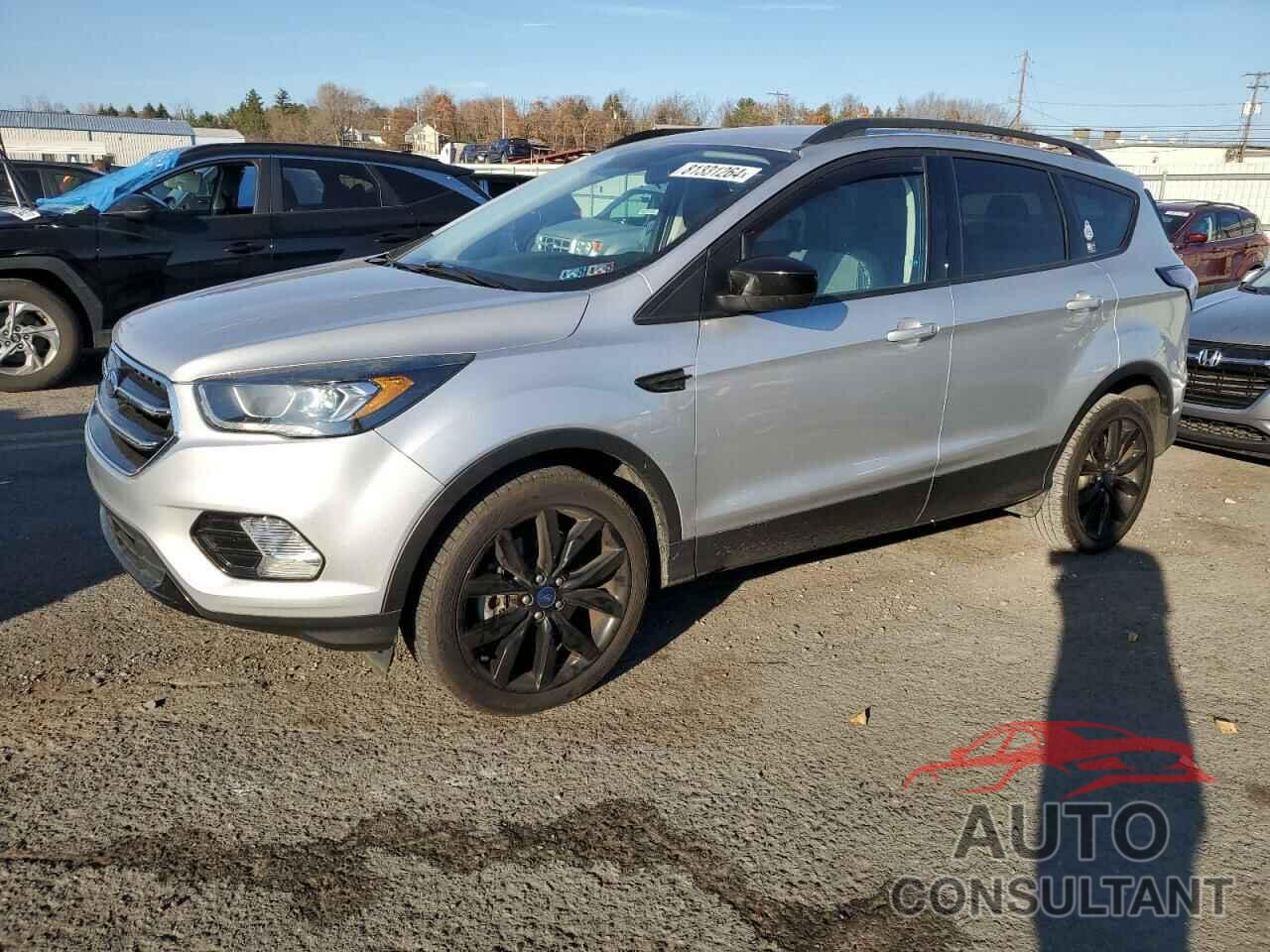 FORD ESCAPE 2017 - 1FMCU9GD3HUB48593