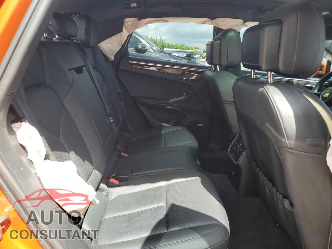 PORSCHE MACAN 2022 - WP1AA2A50NLB00675