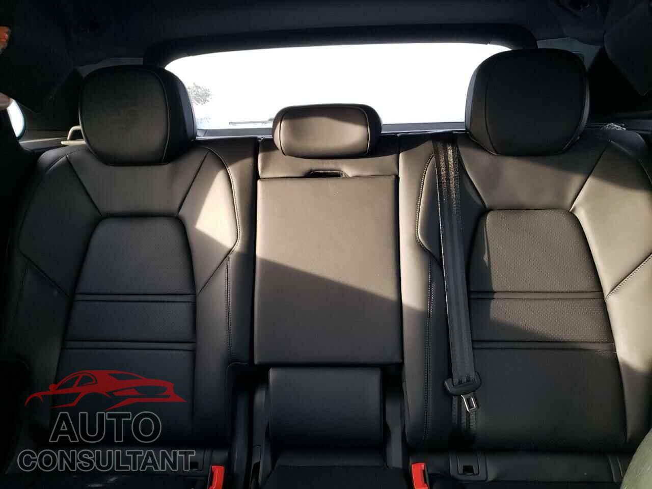 PORSCHE CAYENNE 2024 - WP1AA2AY9RDA05414