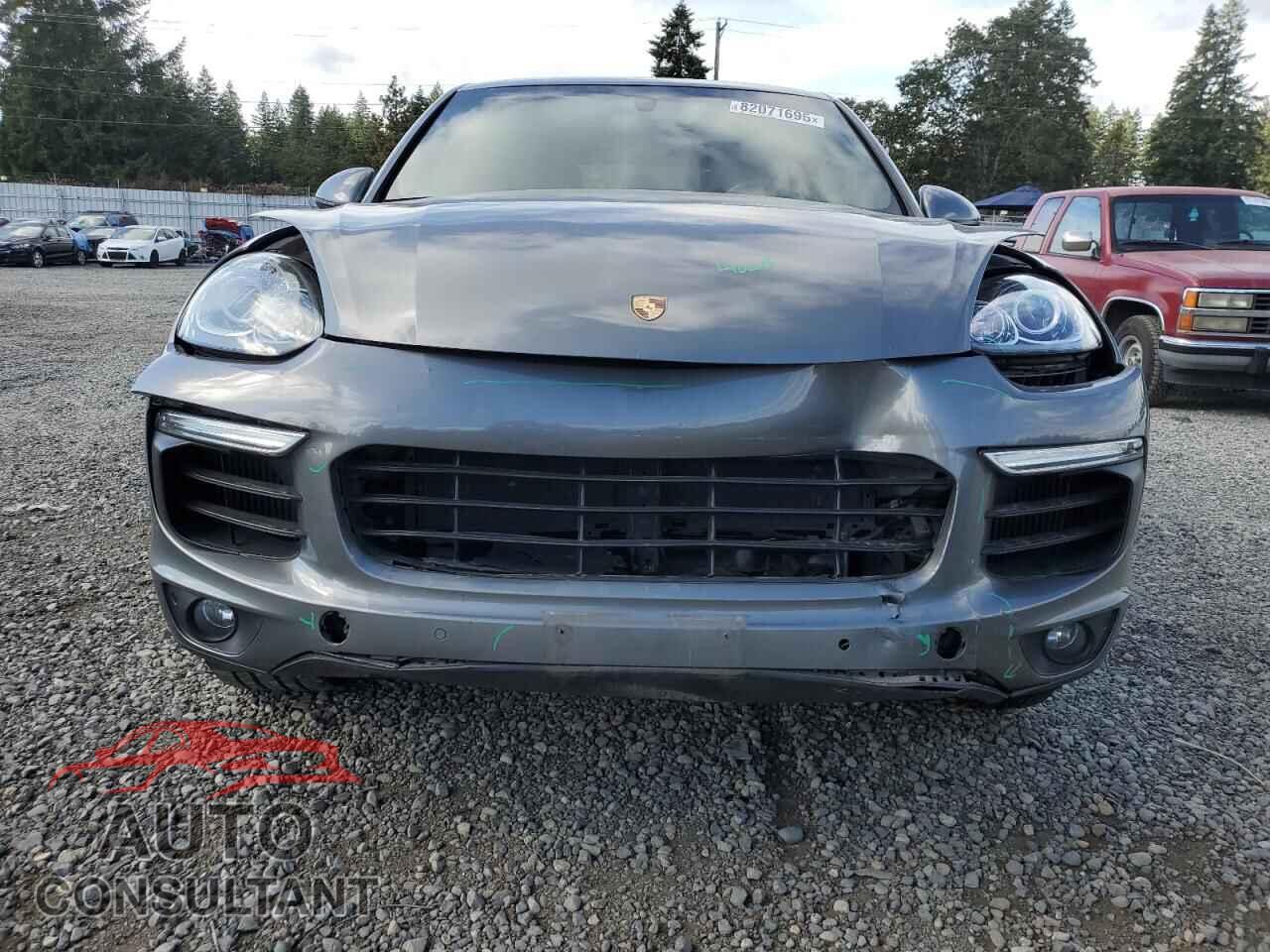 PORSCHE CAYENNE 2017 - WP1AB2A25HLA50167