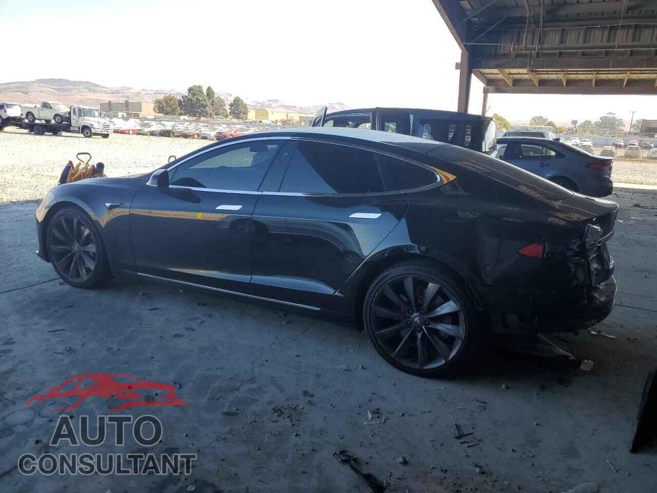 TESLA MODEL S 2017 - 5YJSA1E25HF214971