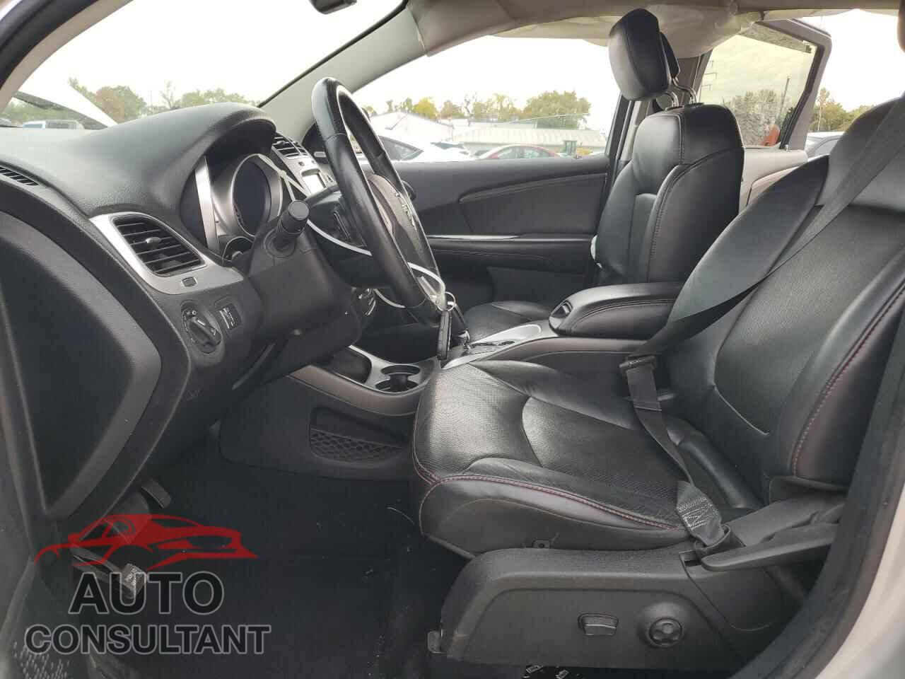 DODGE JOURNEY 2013 - 3C4PDDEG1DT552003