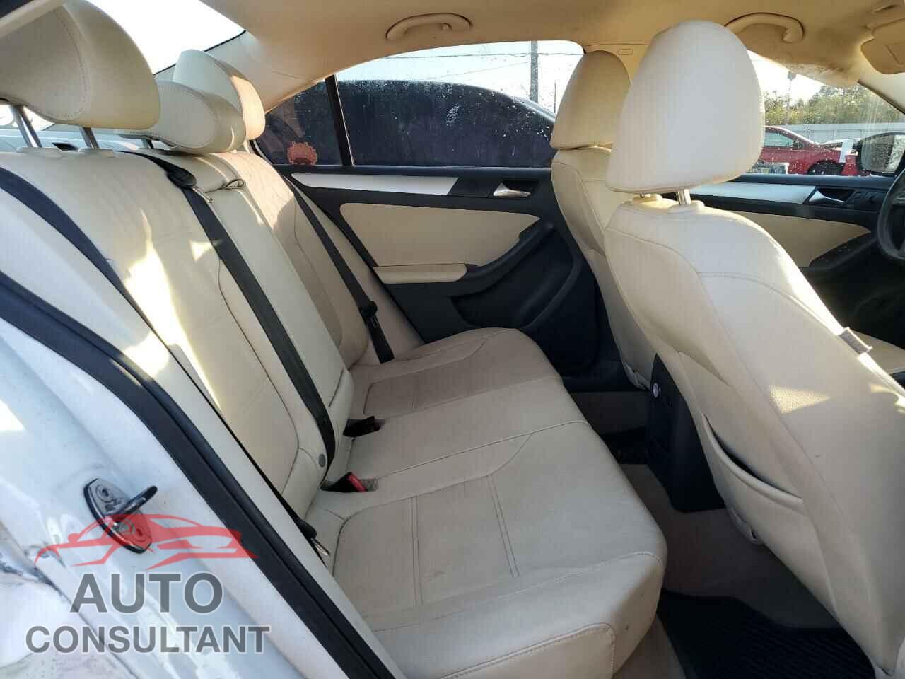 VOLKSWAGEN JETTA 2012 - 3VWLL7AJ5CM365910