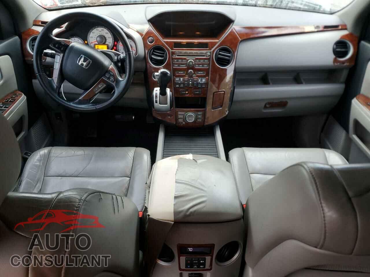HONDA PILOT 2011 - 5FNYF4H71BB094758