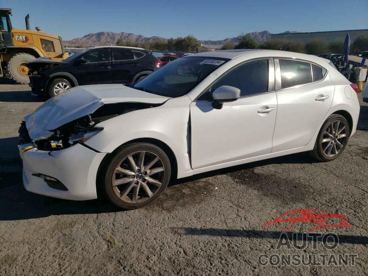 MAZDA 3 2017 - 3MZBN1L30HM136267