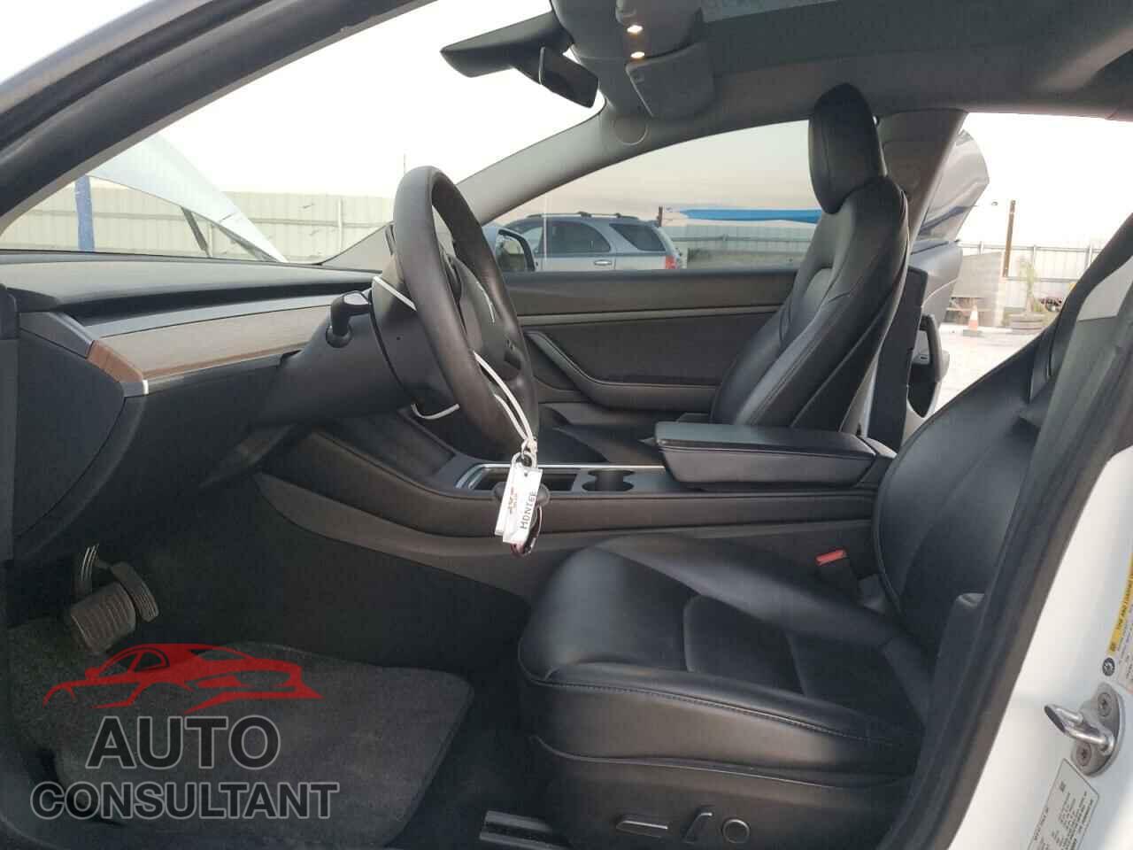 TESLA MODEL 3 2021 - 5YJ3E1EA2MF868059