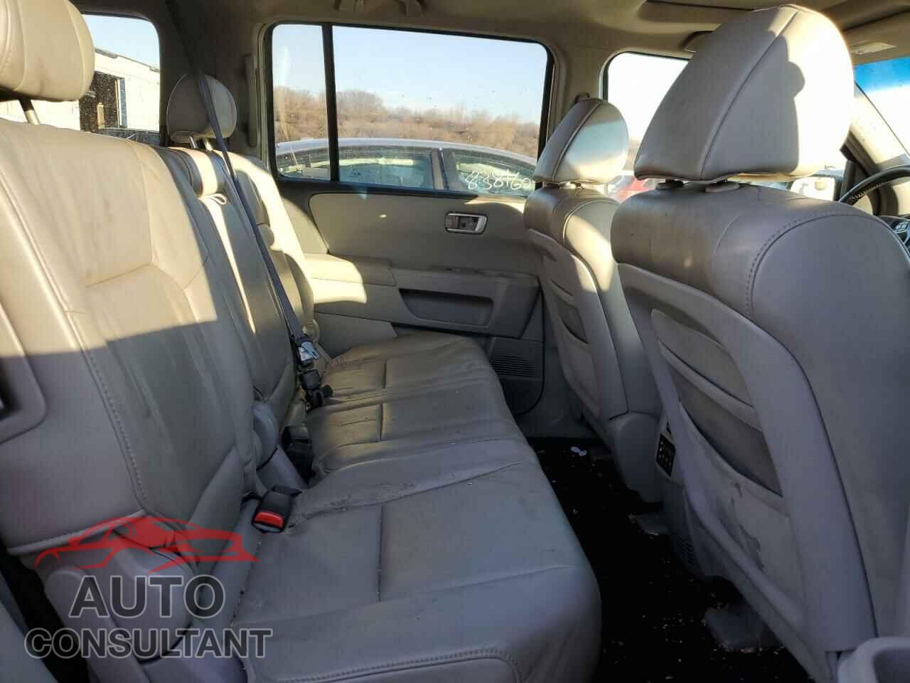 HONDA PILOT 2009 - 5FNYF48699B019758