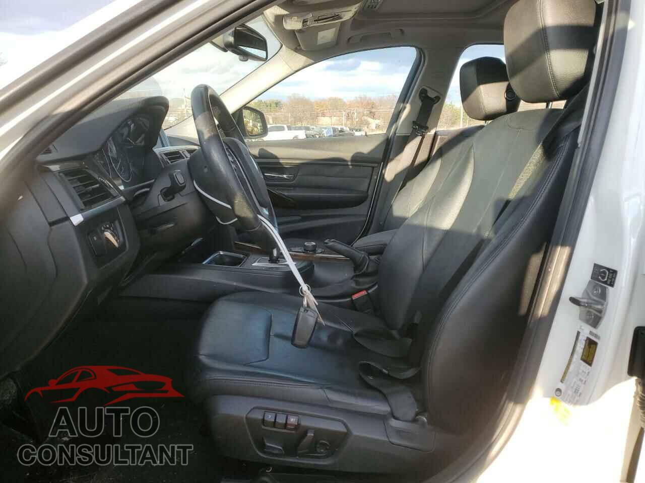 BMW 3 SERIES 2015 - WBA3A5G58FNS87153
