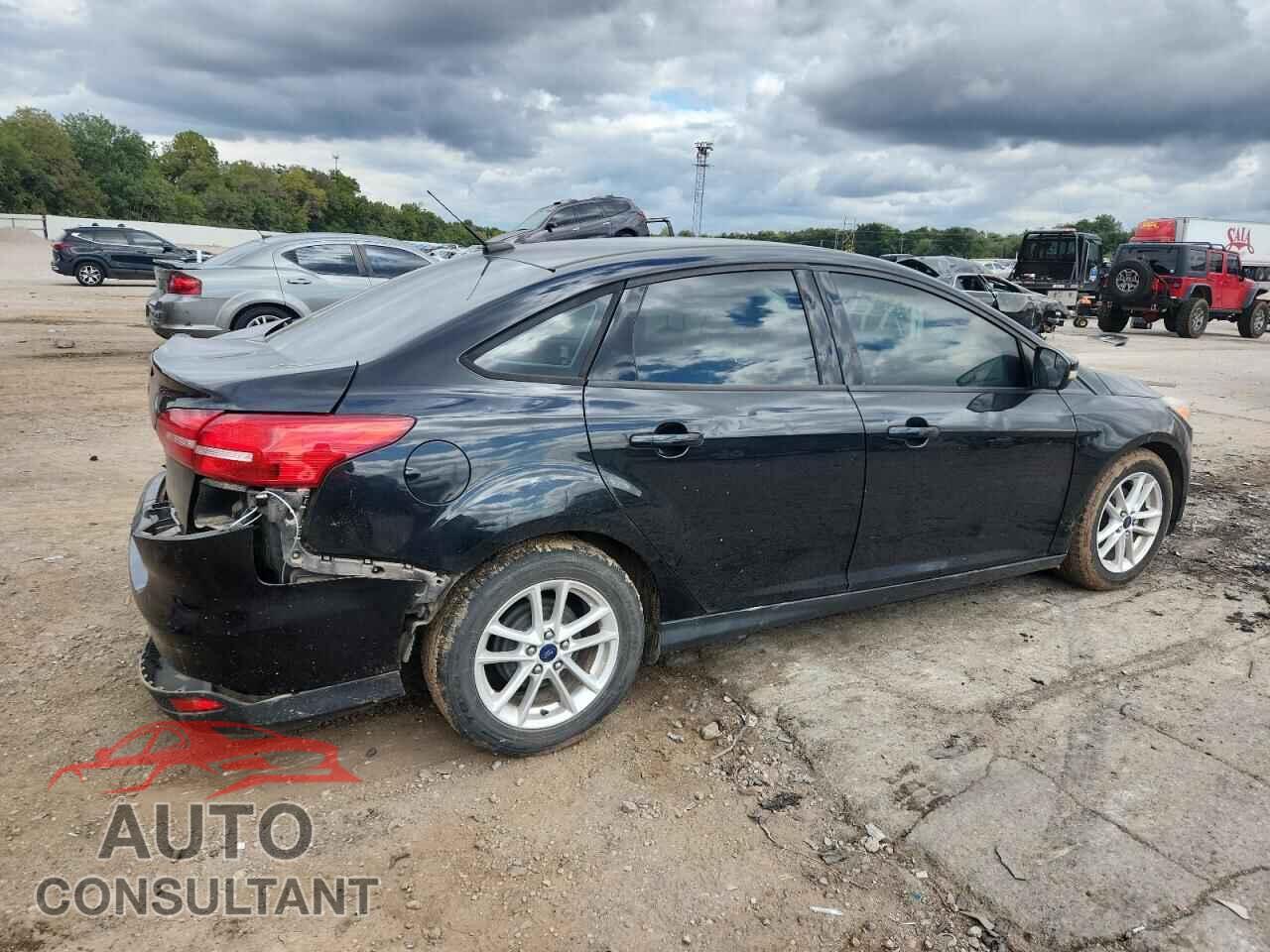 FORD FOCUS 2015 - 1FADP3F23FL374882