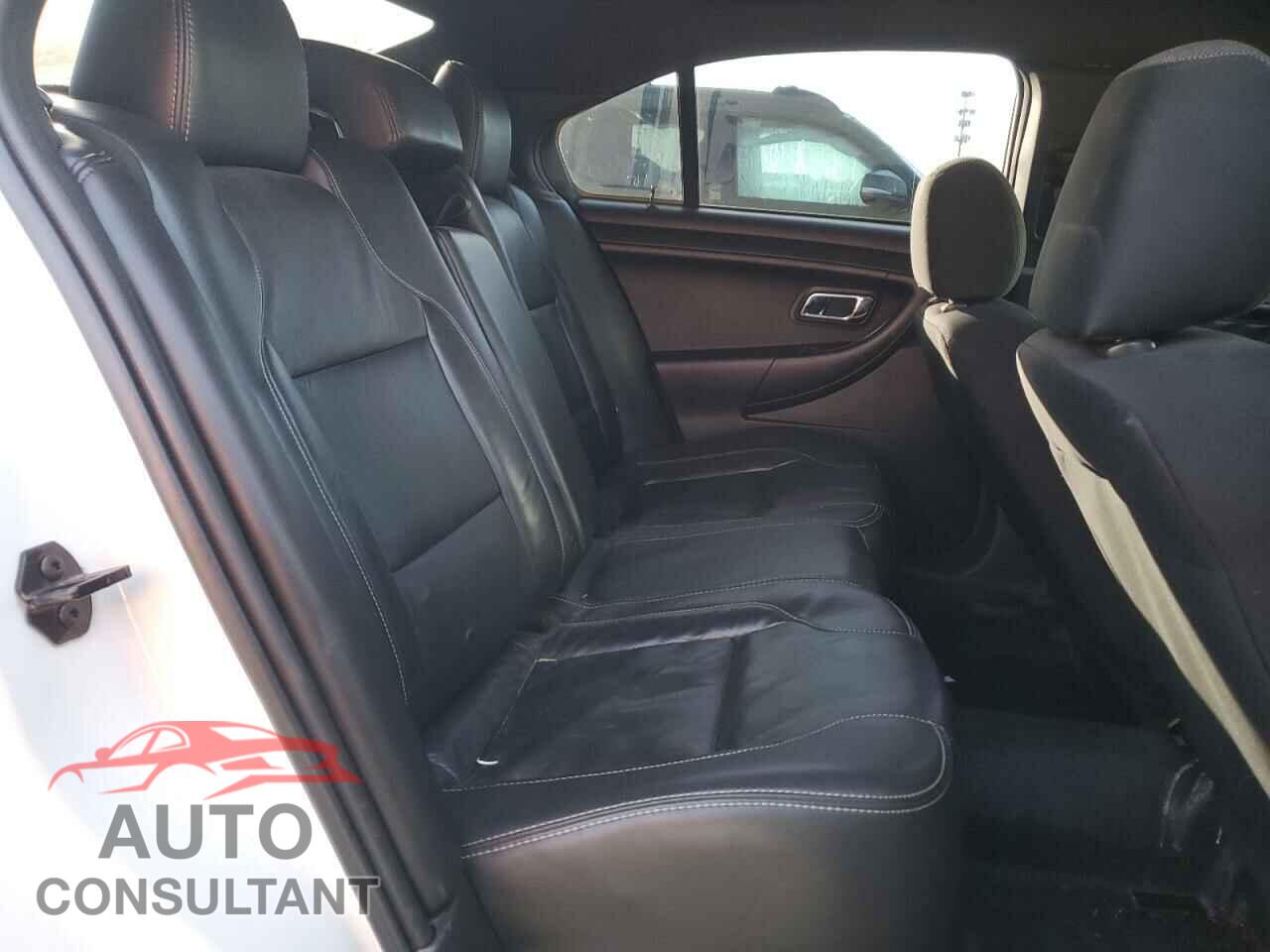 FORD TAURUS 2013 - 1FAHP2M82DG144792