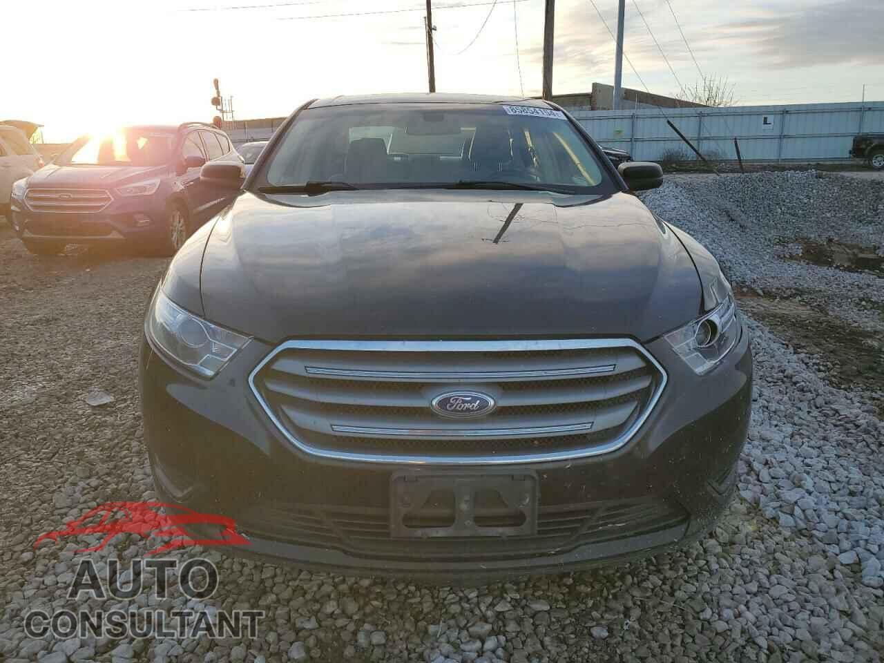 FORD TAURUS 2013 - 1FAHP2D82DG220723