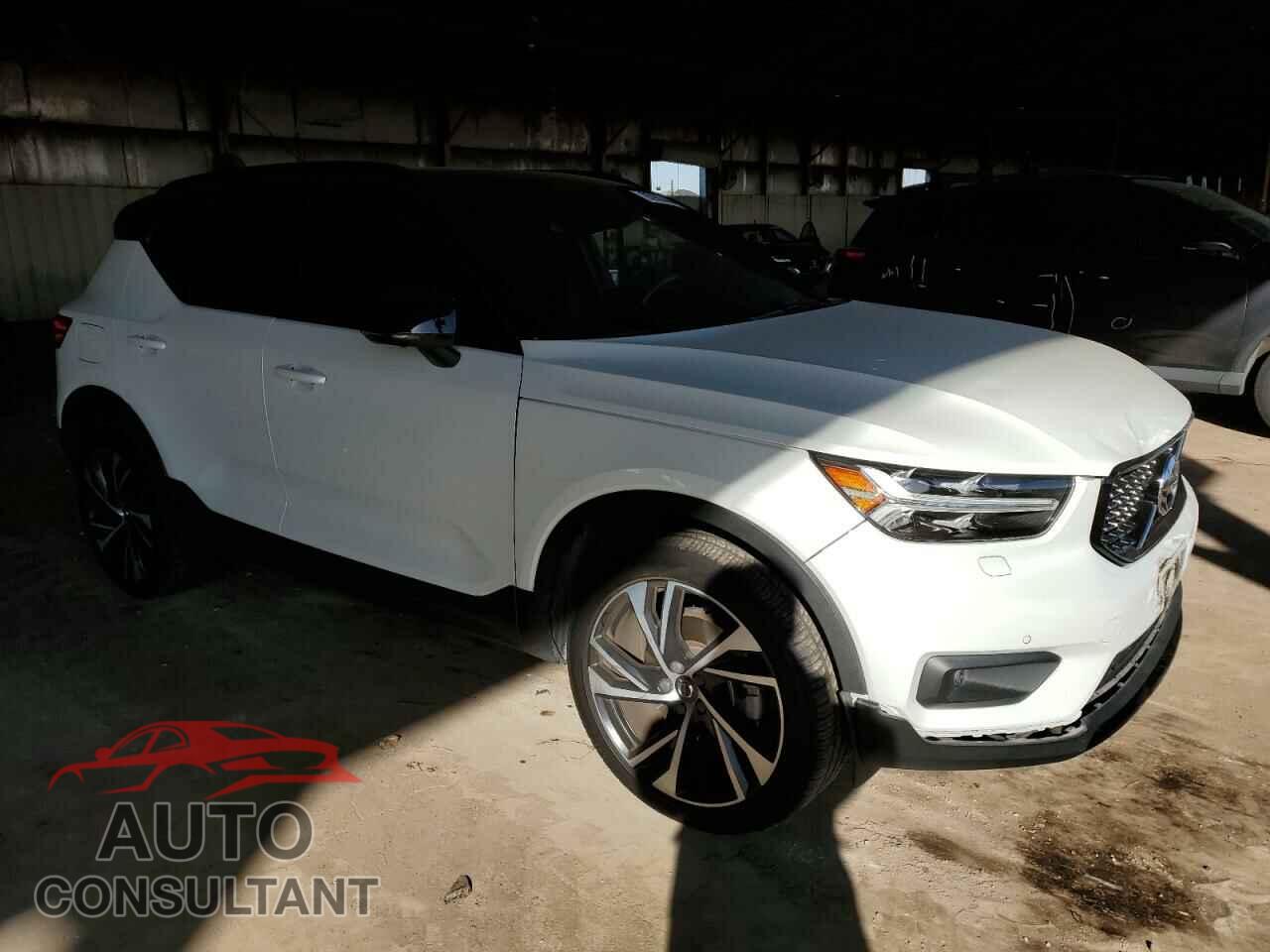VOLVO XC40 2021 - YV4AC2HM0M2502884