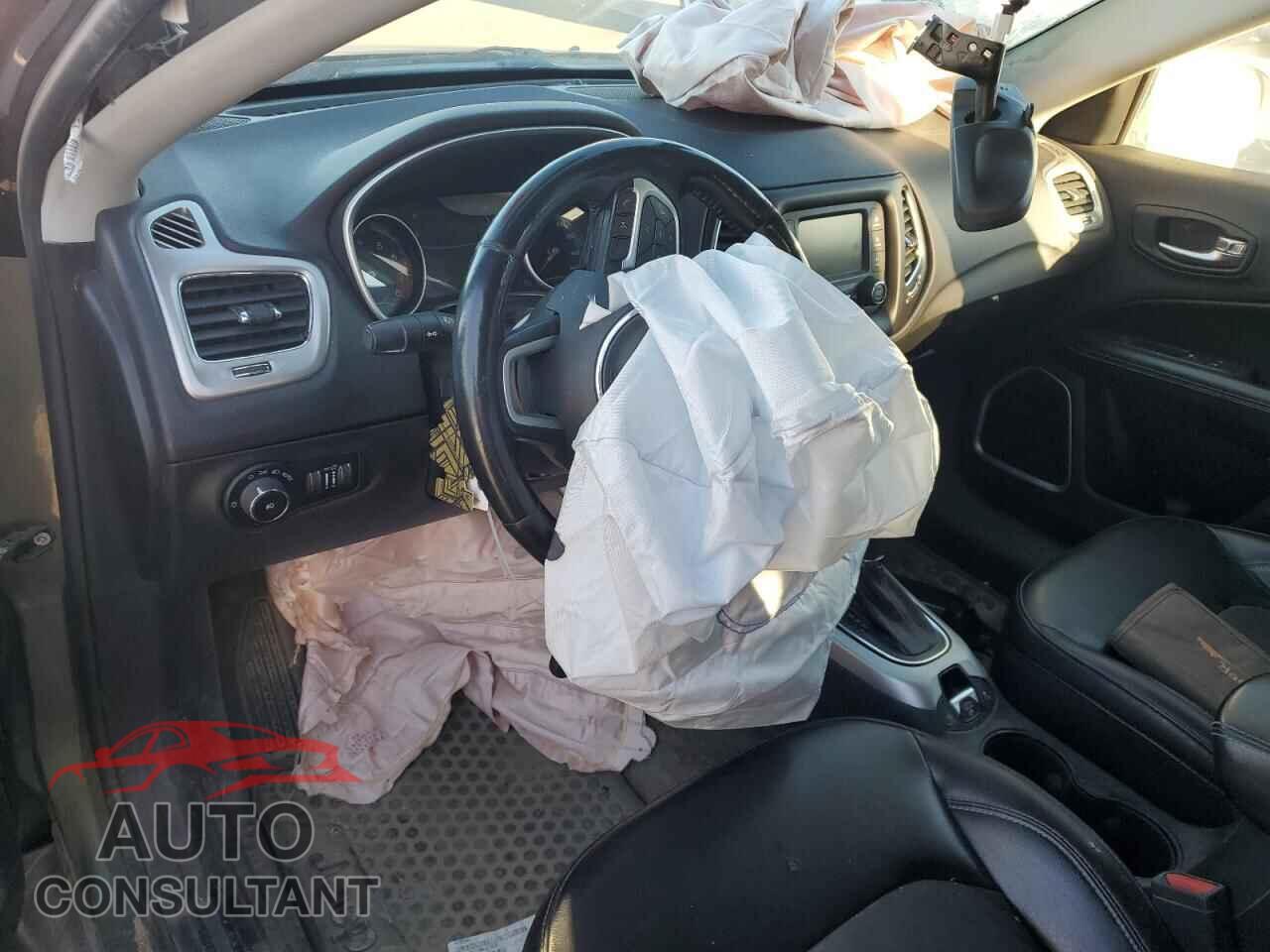 JEEP COMPASS 2018 - 3C4NJDBB1JT116837