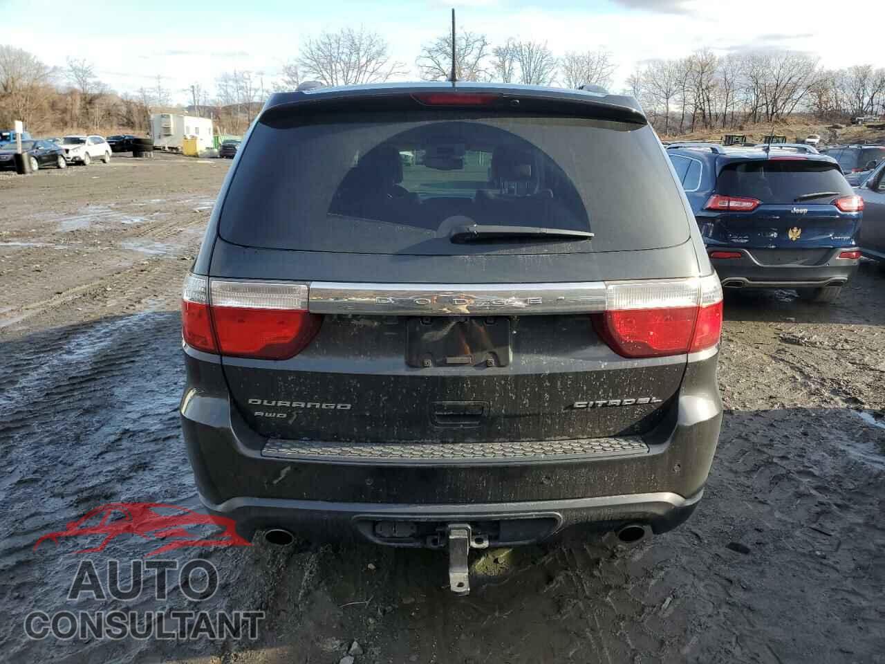 DODGE DURANGO 2012 - 1C4SDJET3CC211587