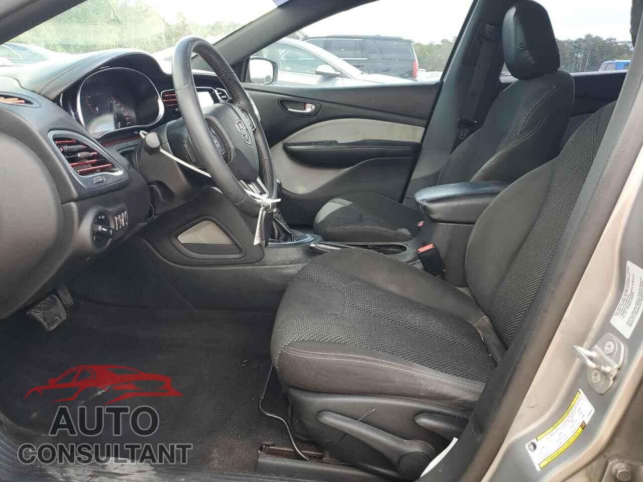 DODGE DART 2015 - 1C3CDFBB6FD405661