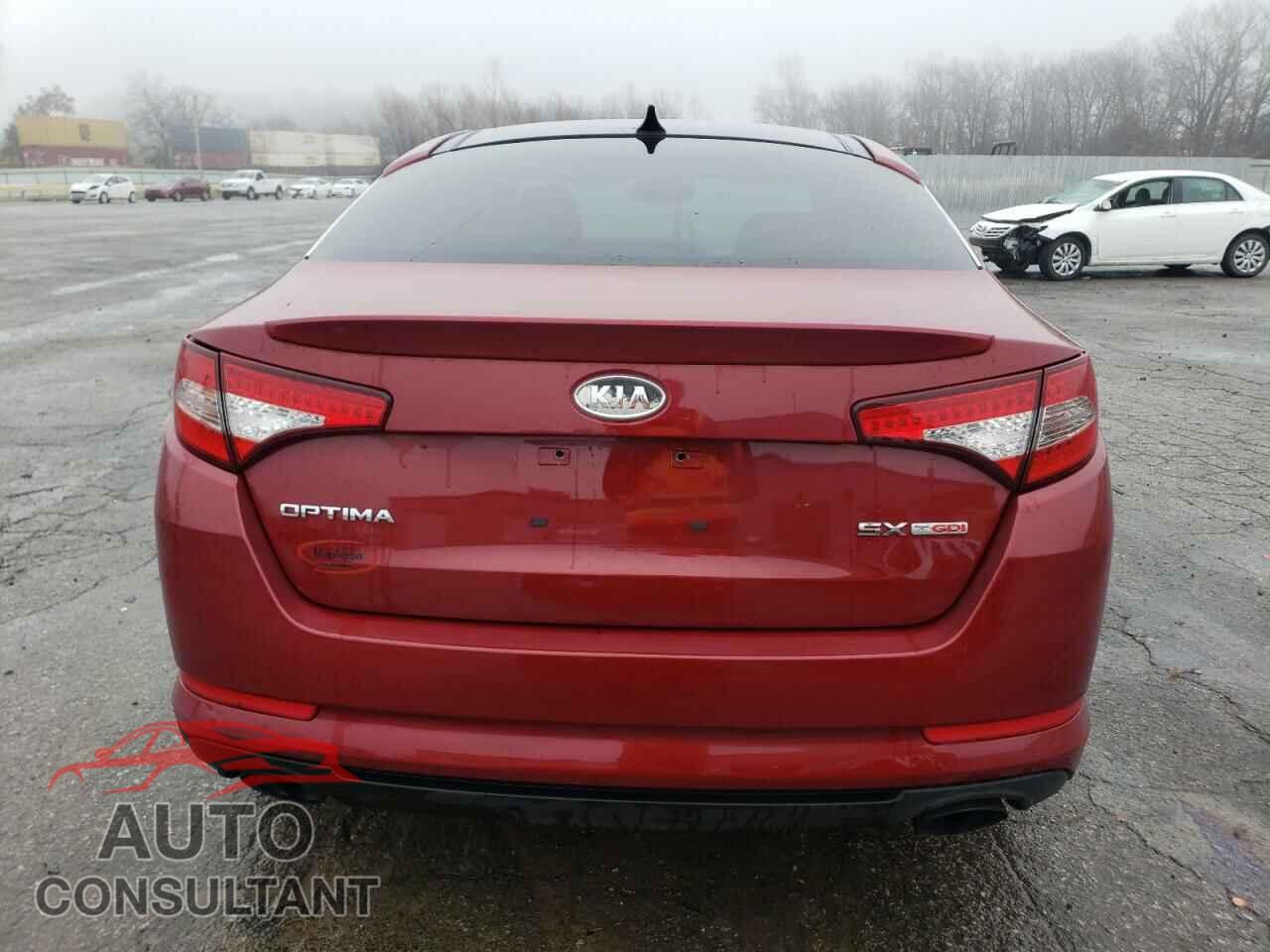 KIA OPTIMA 2011 - KNAGR4A64B5138237