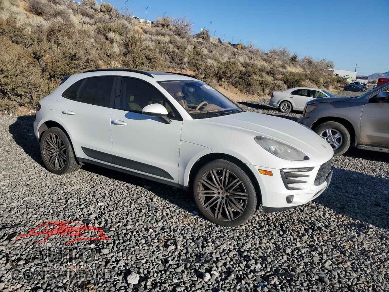 PORSCHE MACAN 2015 - WP1AB2A56FLB66453